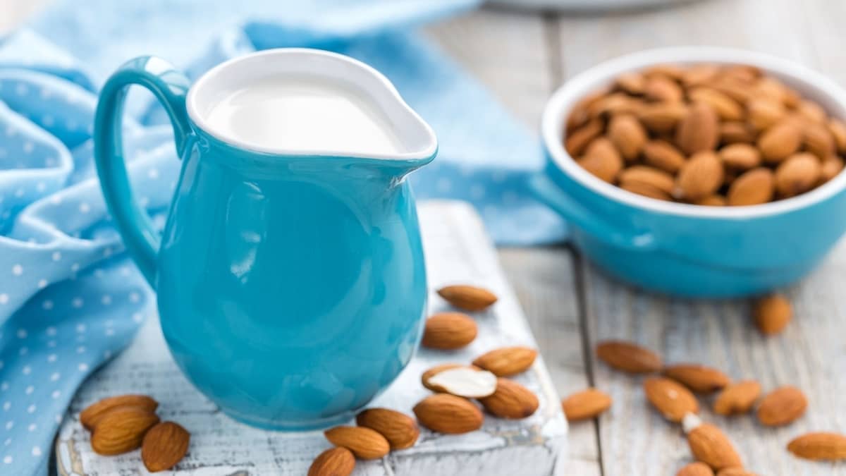 does almond milk spoil if left out
