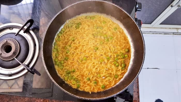  can you cook noodles in chicken broth